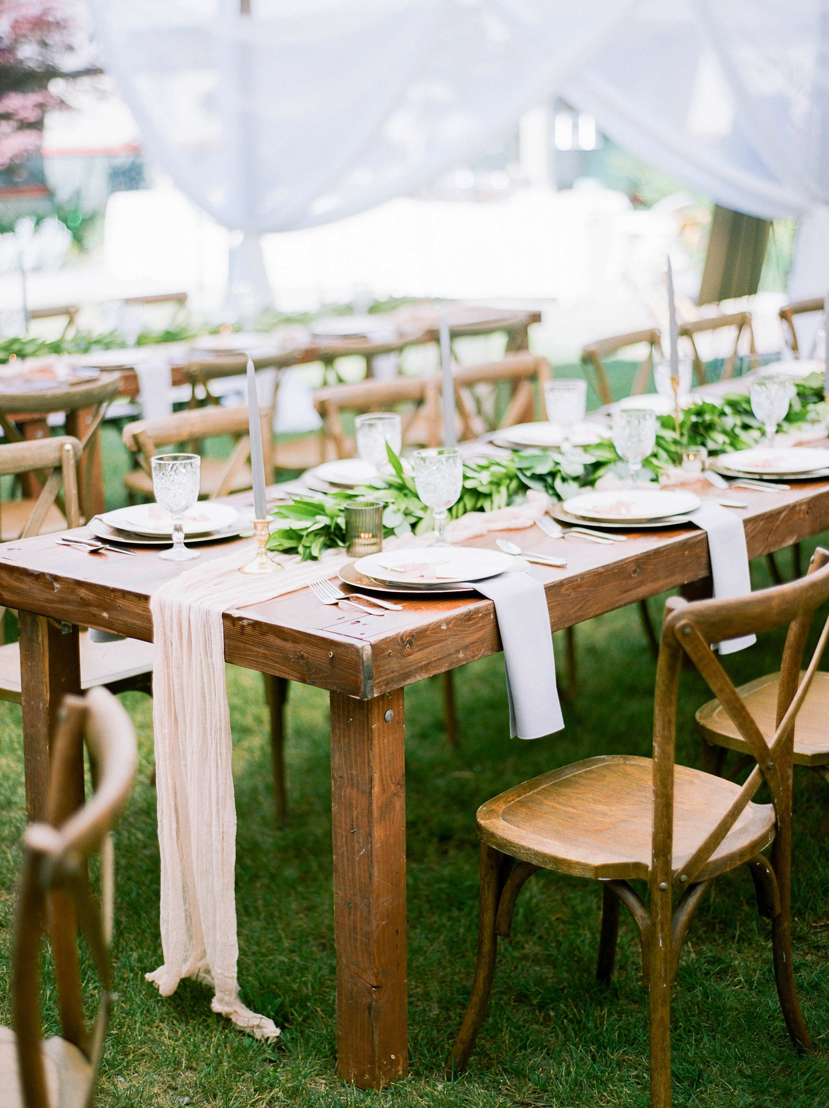10 Ways to use Greenery as Wedding Decor | Carrie House Photography